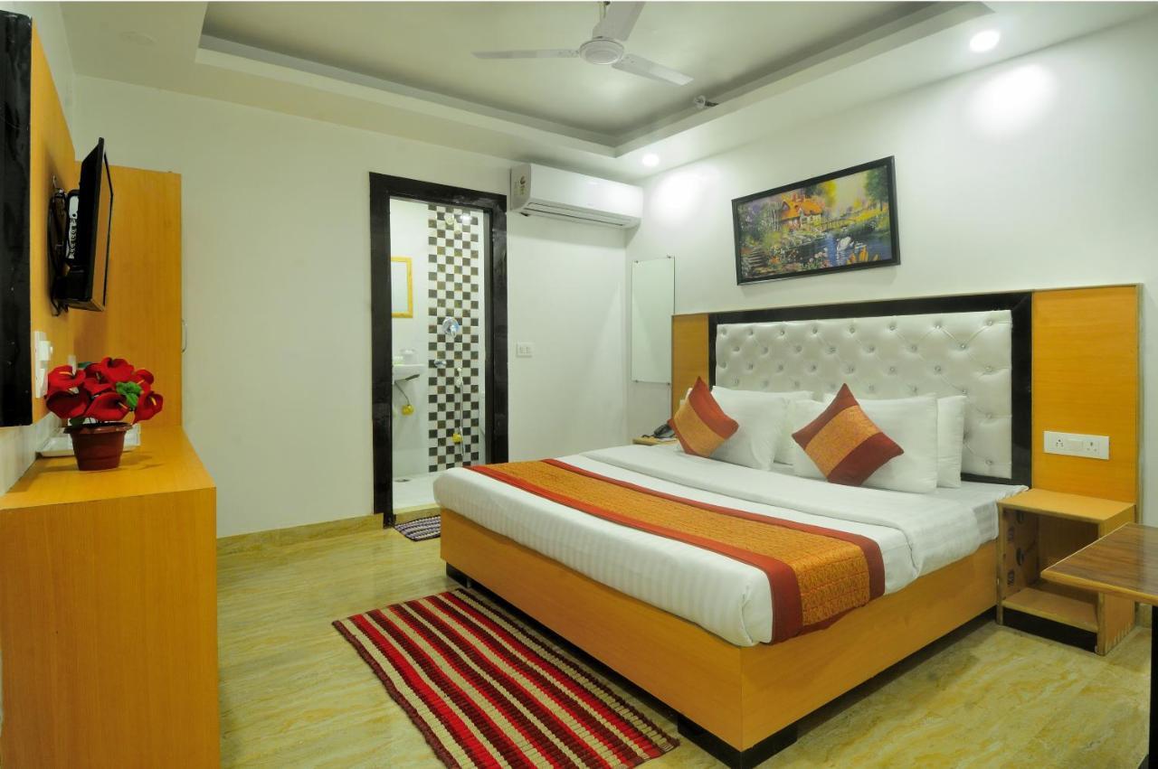 Hotel Noida Delight Extérieur photo