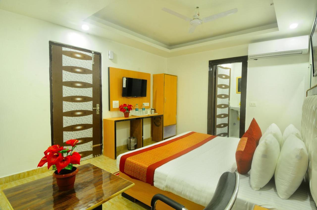 Hotel Noida Delight Extérieur photo