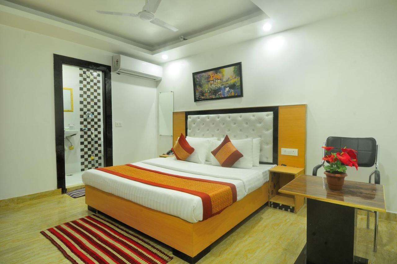 Hotel Noida Delight Extérieur photo
