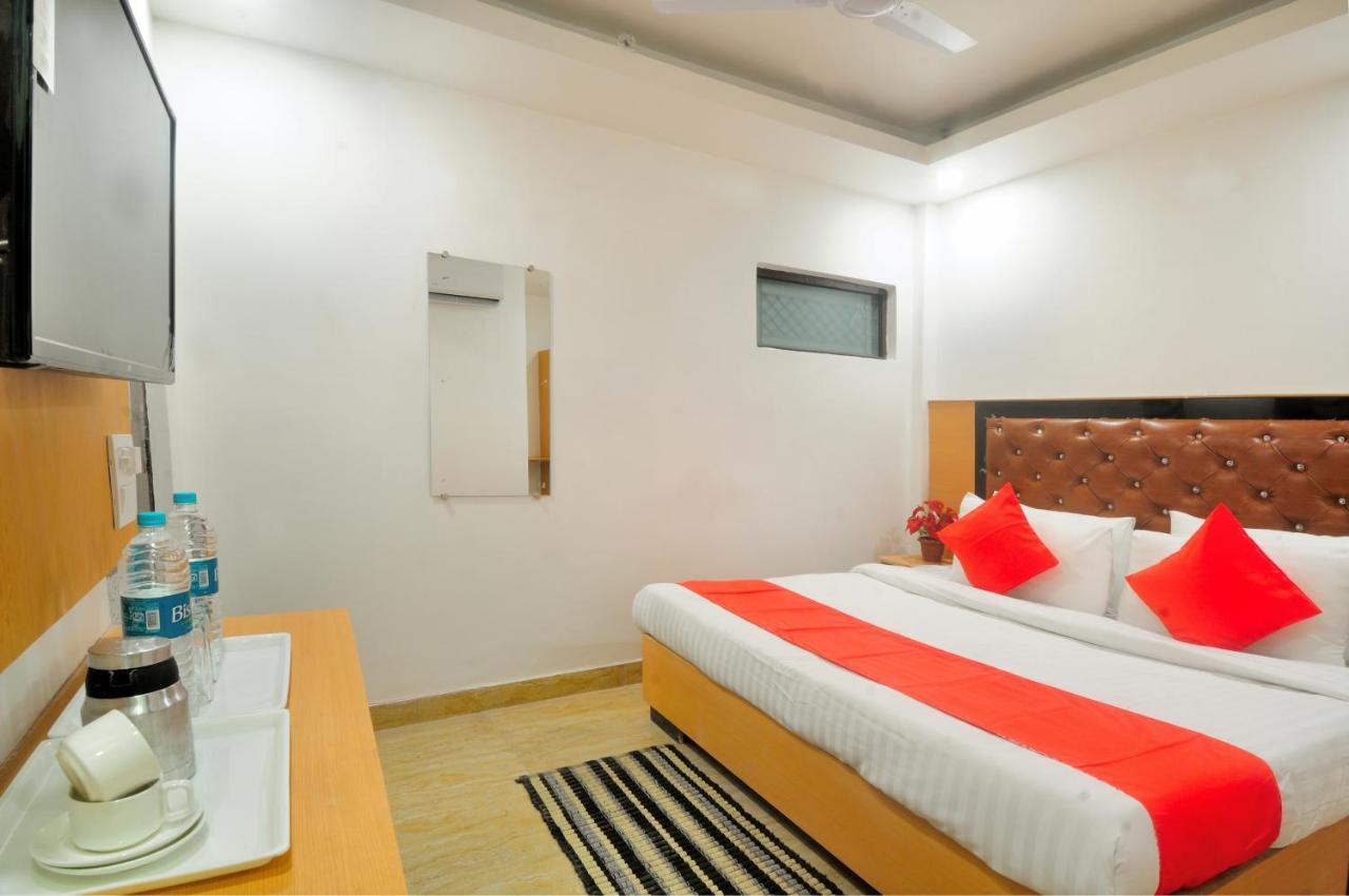 Hotel Noida Delight Extérieur photo