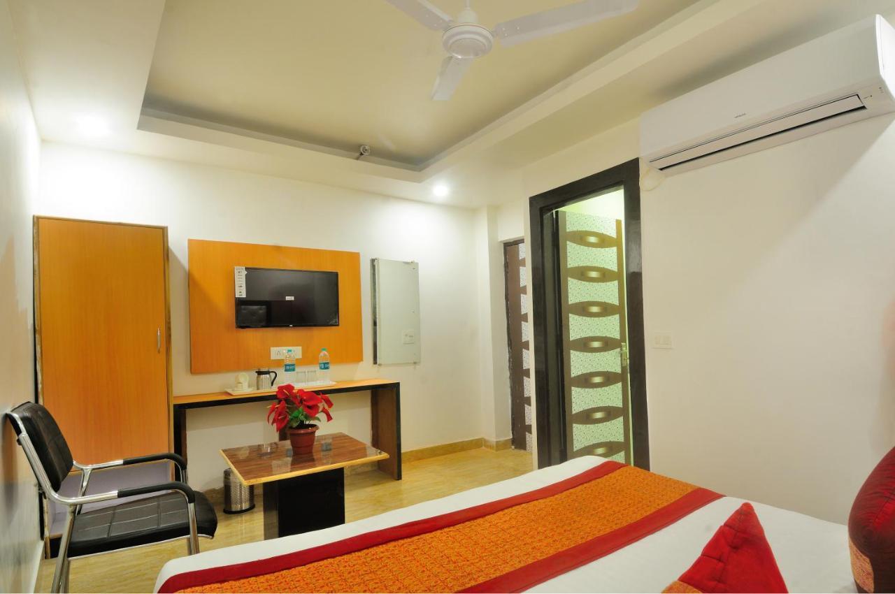 Hotel Noida Delight Extérieur photo