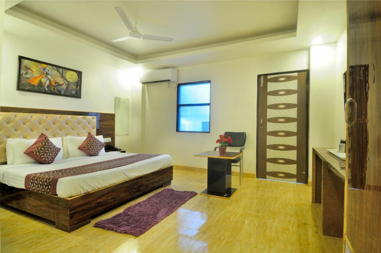 Hotel Noida Delight Extérieur photo